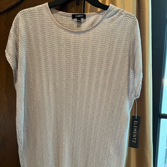 Pretty Top - Picture 2 of 4